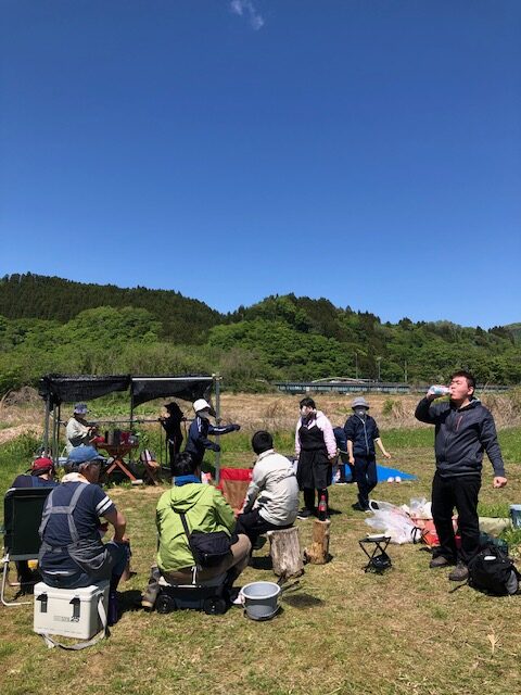 青空の下で「焼肉大会」